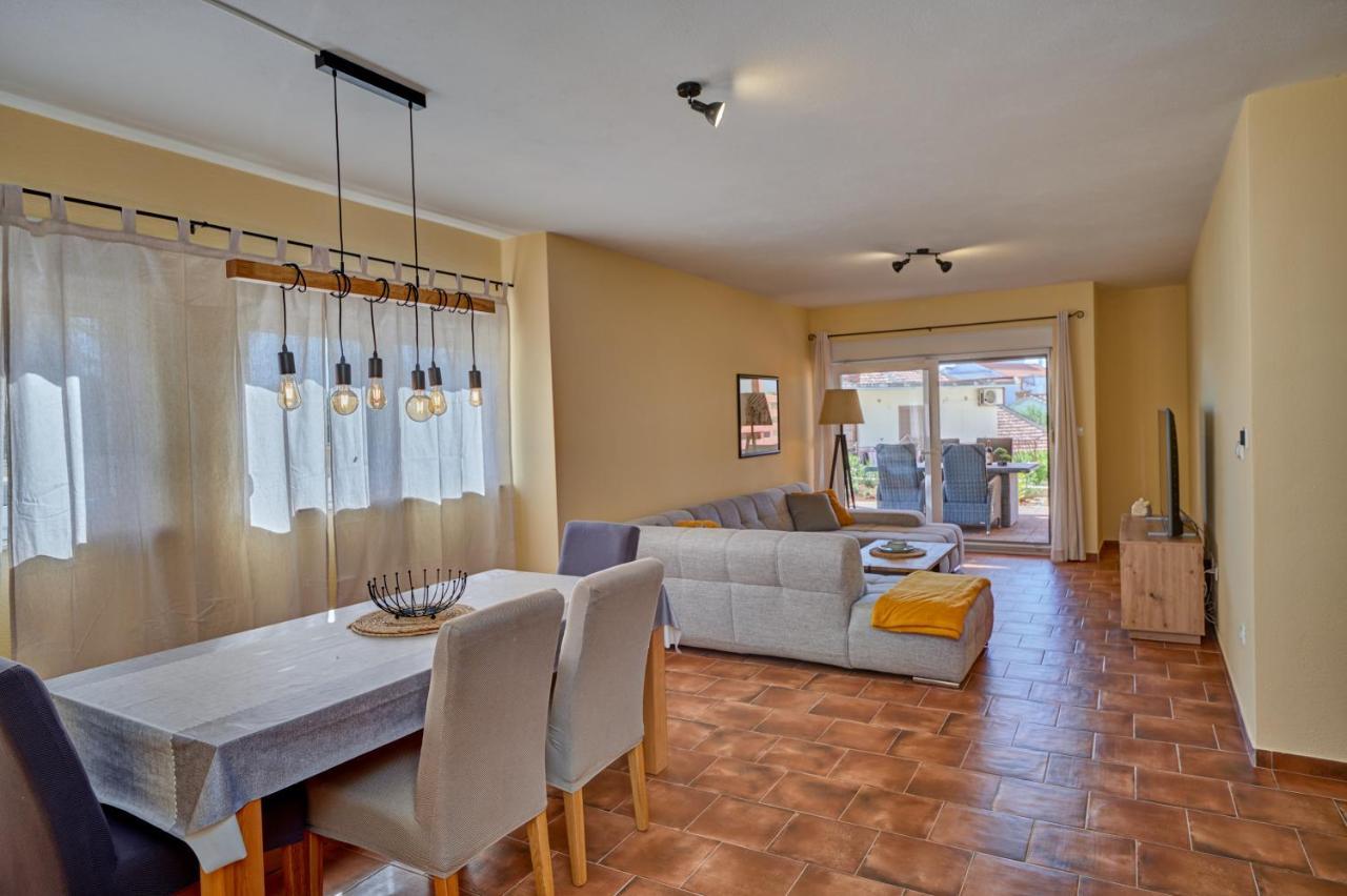 Anovi Holiday Homes By Litto Trogir Eksteriør bilde